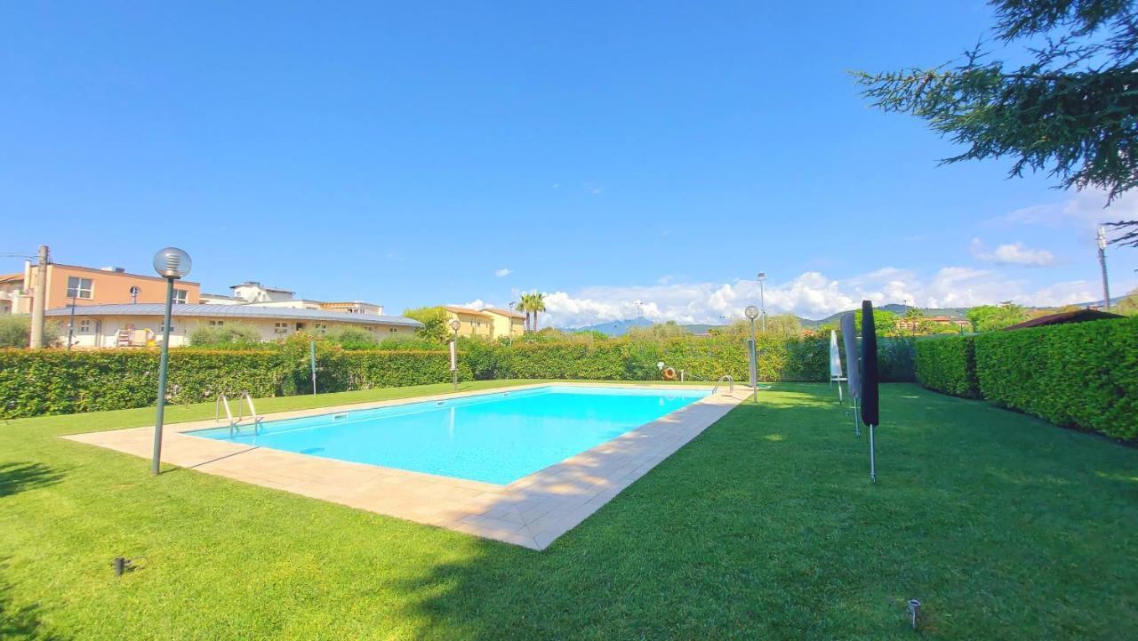Colors Pool Apartment Bardolino Exteriör bild