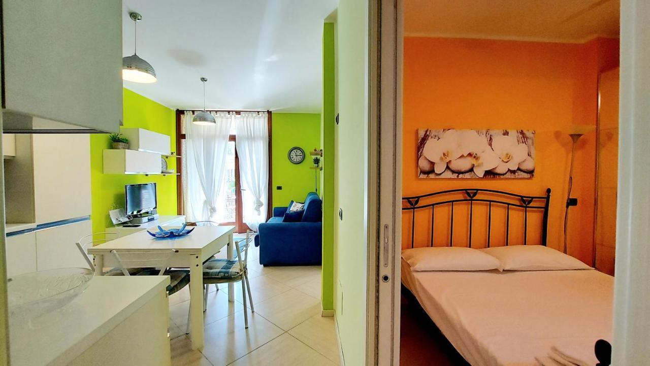 Colors Pool Apartment Bardolino Exteriör bild