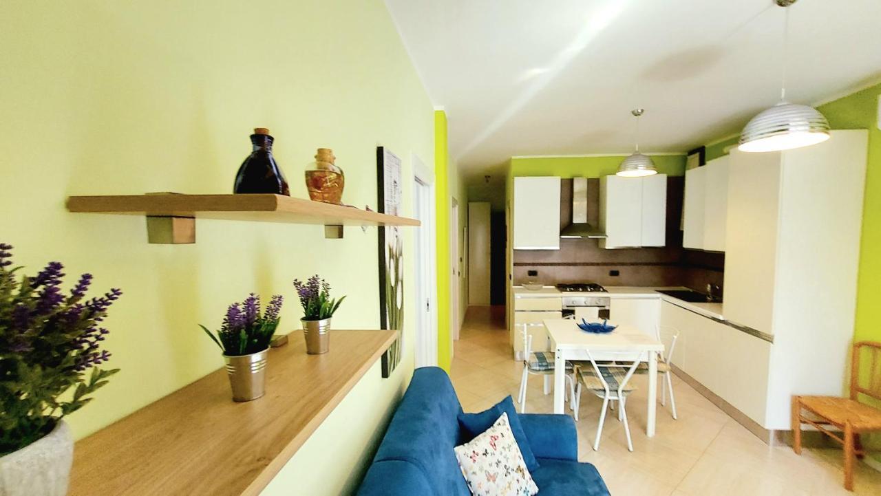Colors Pool Apartment Bardolino Exteriör bild